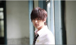 炎亚纶最近的电视剧,穿梭时空的青春传奇